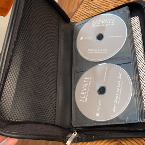 Joyce Meyer Elevate CD teaching tapes - Picture 2 of 10
